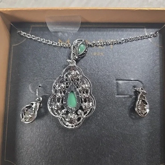 MONET Designer Necklace And Earring Jewelry Set Turquoise Color Silver Tone - Picture 6 of 14